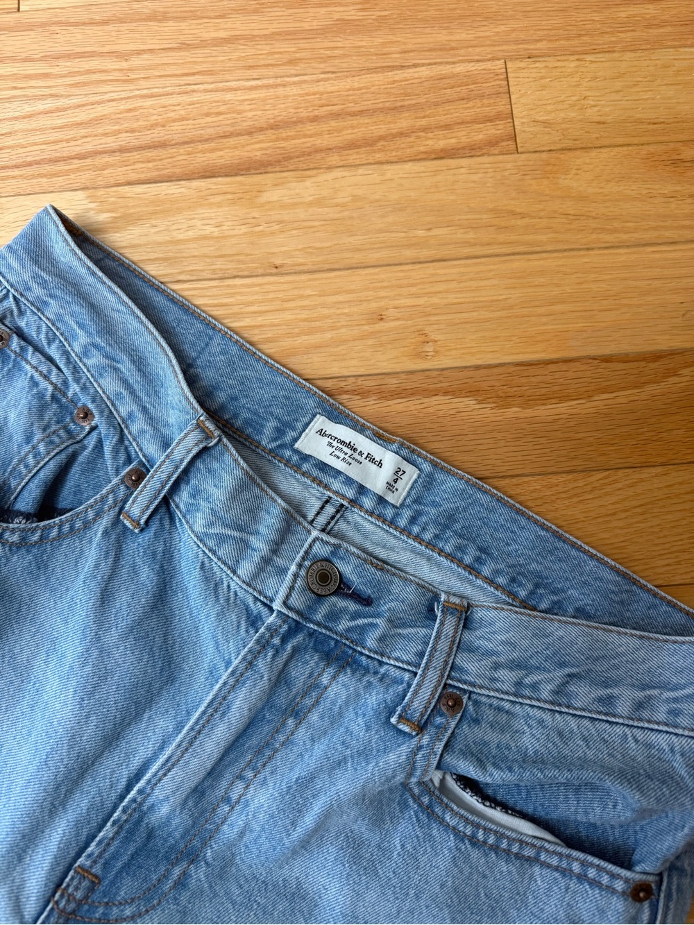 Abercrombie & Fitch The Ultra Low Loose Low Rise - Medium Tinted - Picture 4 of 5